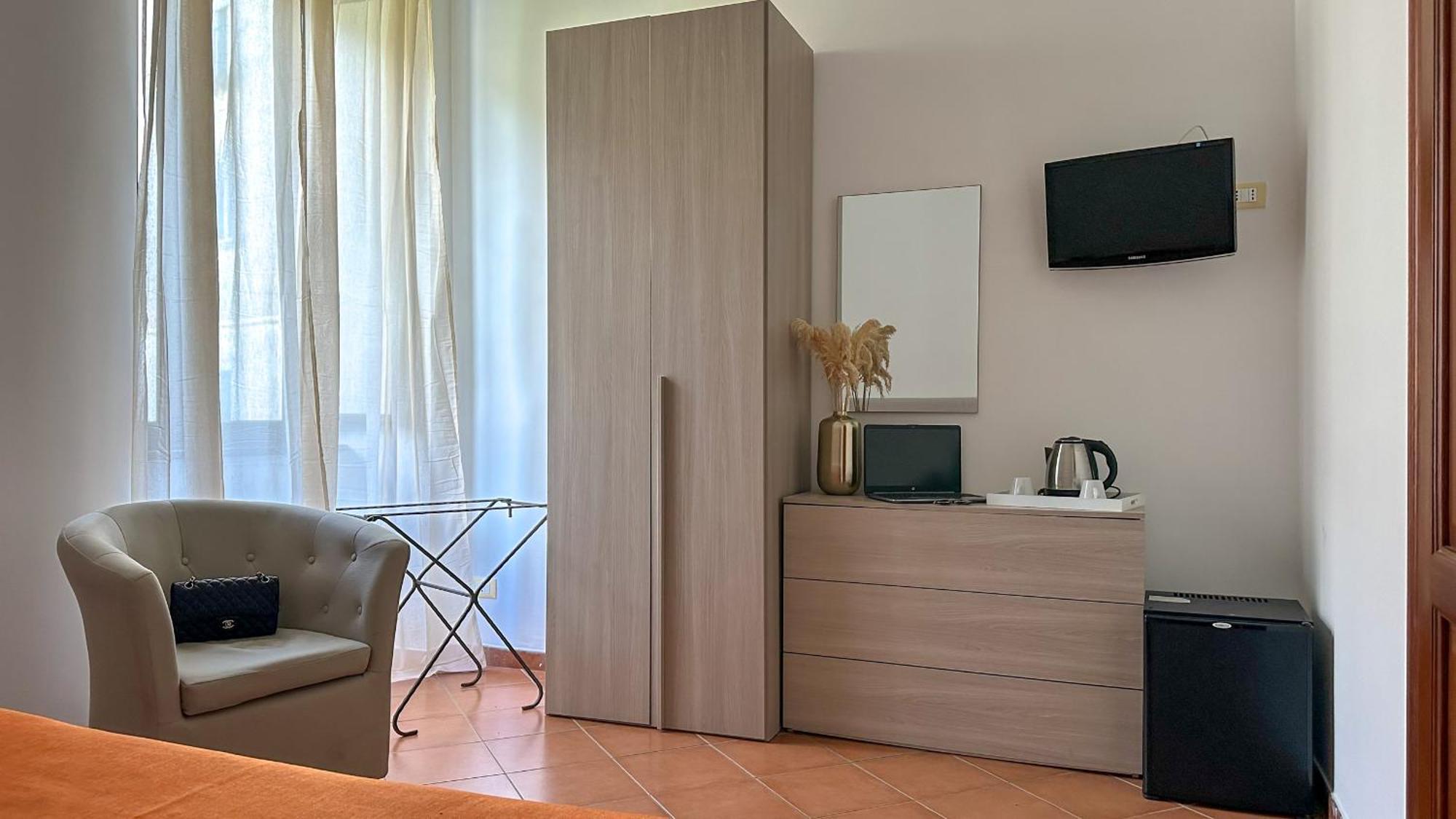 Flowers Apartments & Rooms Мета Экстерьер фото